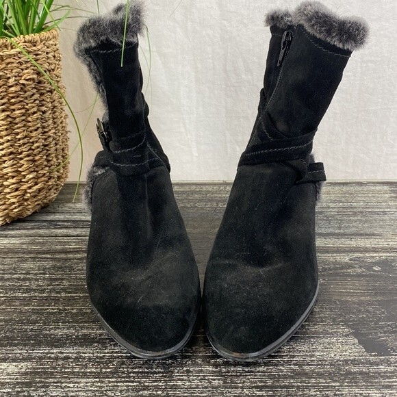Stuart Weitzman Black Suede Fur Lined Zip Up Ankle Boots 5.5 - Picture 3 of 7